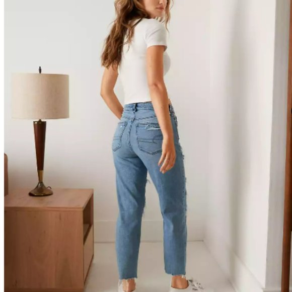 American Eagle Straight Mom Jeans Ripped - Picture 2 of 8
